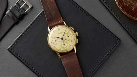 hodinkee pre owned.